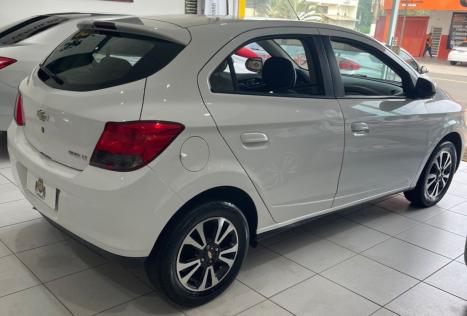 CHEVROLET Onix Hatch 1.4 4P FLEX LT, Foto 6