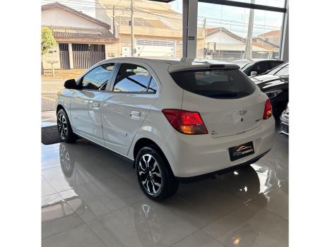 CHEVROLET Onix Hatch 1.4 4P FLEX LT, Foto 4