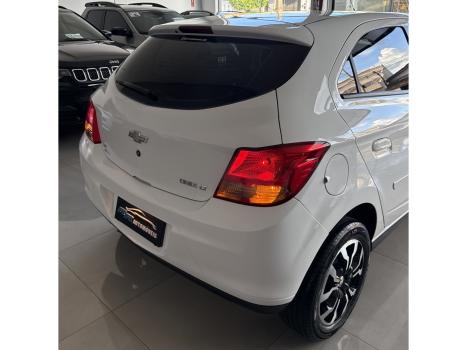 CHEVROLET Onix Hatch 1.4 4P FLEX LT, Foto 13