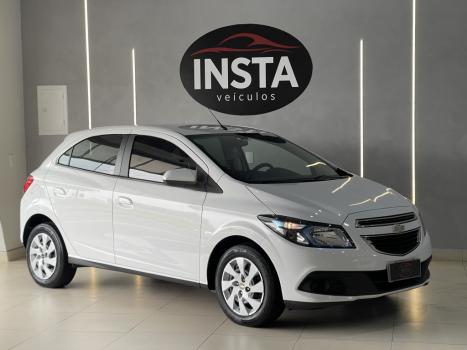 CHEVROLET Onix Hatch 1.4 4P FLEX LT, Foto 2