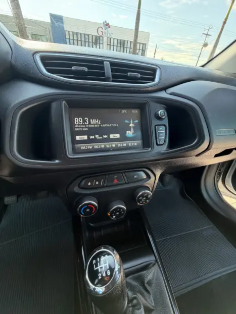 CHEVROLET Onix Hatch 1.4 4P FLEX LTZ, Foto 3