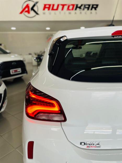 CHEVROLET Onix Hatch 1.0 12V 4P FLEX PREMIER 2 TURBO AUTOM�TICO, Foto 10