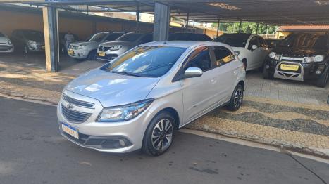 CHEVROLET Onix Hatch 1.4 4P FLEX LTZ, Foto 4