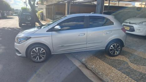 CHEVROLET Onix Hatch 1.4 4P FLEX LTZ, Foto 7