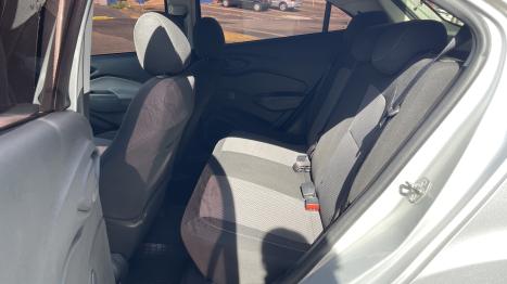 CHEVROLET Onix Hatch 1.4 4P FLEX LT AUTOM�TICO, Foto 8