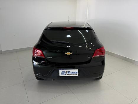 CHEVROLET Onix Hatch 1.4 4P FLEX LT AUTOM�TICO, Foto 11