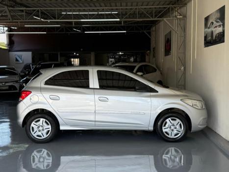 CHEVROLET Onix Hatch 1.0 4P FLEX LS, Foto 4