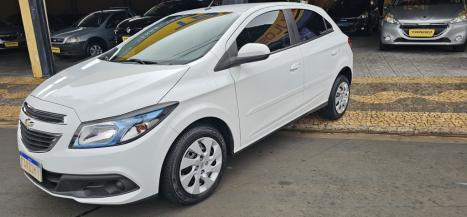 CHEVROLET Onix Hatch 1.4 4P FLEX LT, Foto 3