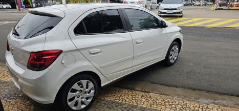 CHEVROLET Onix Hatch 1.4 4P FLEX LT, Foto 5
