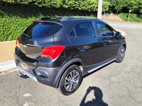 CHEVROLET Onix Hatch 1.4 4P FLEX ACTIV AUTOM�TICO, Foto 4