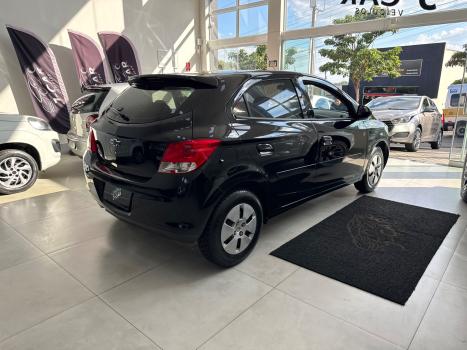 CHEVROLET Onix Hatch 1.0 12V 4P FLEX, Foto 3