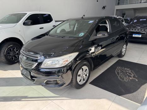 CHEVROLET Onix Hatch 1.0 12V 4P FLEX, Foto 4