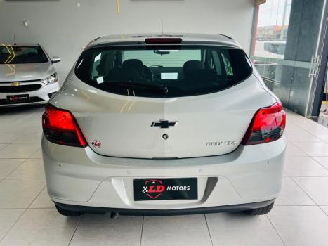 CHEVROLET Onix Hatch 1.4 4P FLEX LTZ AUTOM�TICO, Foto 8