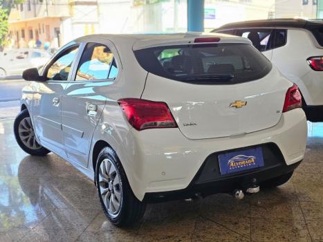 CHEVROLET Onix Hatch 1.4 4P FLEX LT AUTOM�TICO, Foto 4