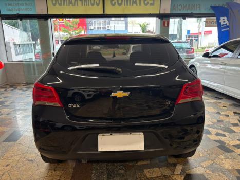 CHEVROLET Onix Hatch 1.0 12V 4P FLEX LT, Foto 18