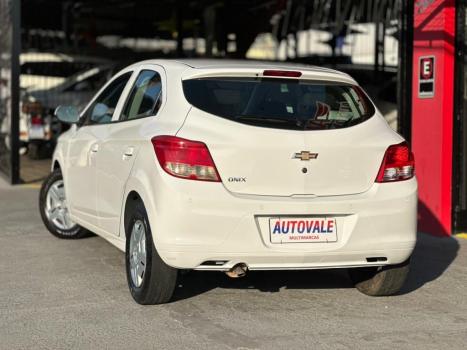 CHEVROLET Onix Hatch 1.0 4P FLEX JOY, Foto 4