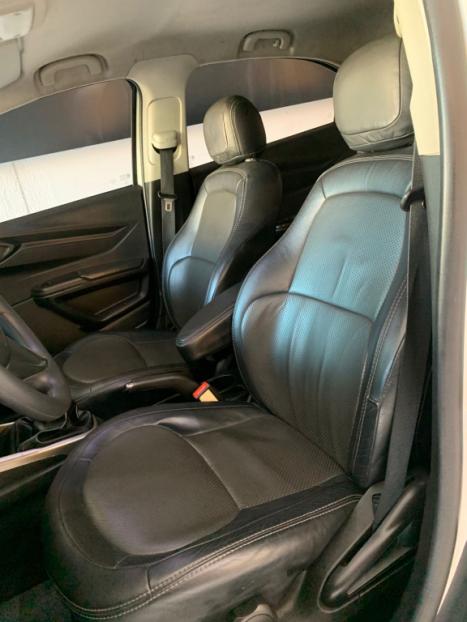 CHEVROLET Onix Hatch 1.4 4P FLEX LTZ, Foto 8