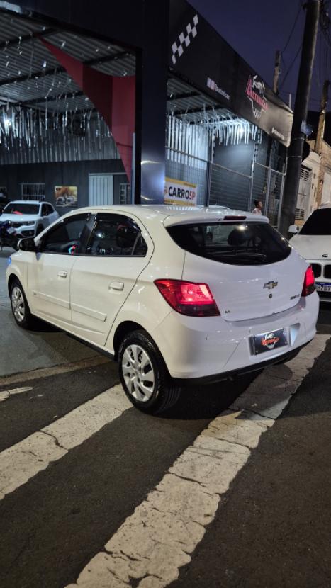 CHEVROLET Onix Hatch 1.4 4P FLEX LT AUTOM�TICO, Foto 6