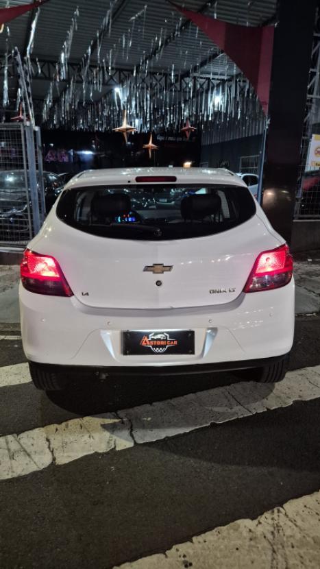 CHEVROLET Onix Hatch 1.4 4P FLEX LT AUTOM�TICO, Foto 5