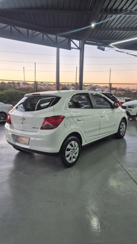 CHEVROLET Onix Hatch 1.4 4P FLEX LT AUTOM�TICO, Foto 5