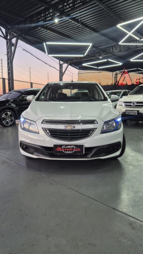 CHEVROLET Onix Hatch 1.4 4P FLEX LT AUTOM�TICO, Foto 3
