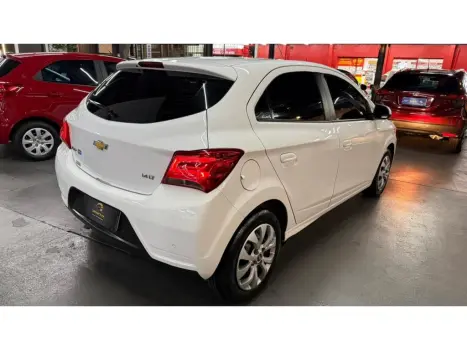 CHEVROLET Onix Hatch 1.4 4P FLEX LT, Foto 4