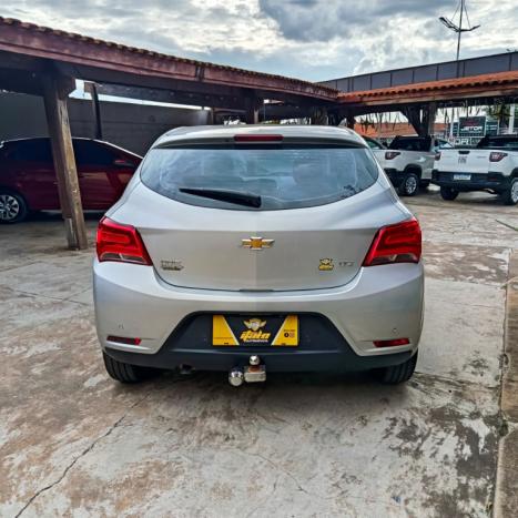 CHEVROLET Onix Hatch 1.4 4P FLEX LTZ, Foto 5
