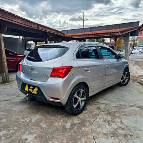 CHEVROLET Onix Hatch 1.4 4P FLEX LTZ, Foto 6