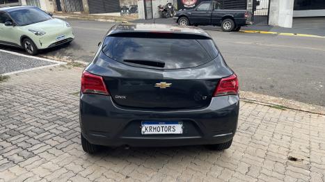 CHEVROLET Onix Hatch 1.4 4P FLEX LT AUTOM�TICO, Foto 5