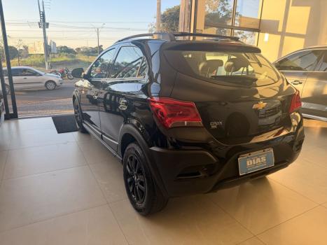 CHEVROLET Onix Hatch 1.4 4P FLEX ACTIV AUTOM�TICO, Foto 5