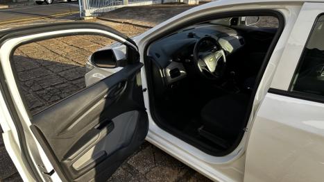 CHEVROLET Onix Hatch 1.0 4P FLEX JOY, Foto 4