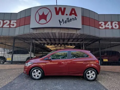 CHEVROLET Onix Hatch 1.4 4P FLEX LT AUTOM�TICO, Foto 3