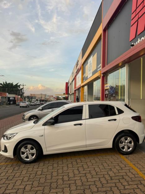 CHEVROLET Onix Hatch 1.0 4P FLEX LT PLUS, Foto 2