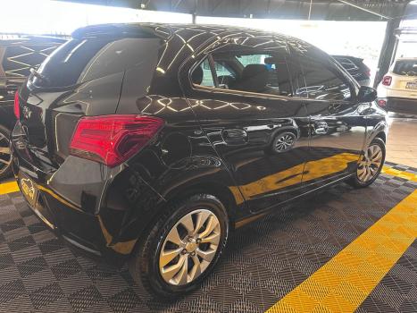 CHEVROLET Onix Hatch 1.0 4P FLEX JOY BLACK, Foto 4