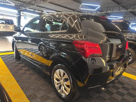 CHEVROLET Onix Hatch 1.0 4P FLEX JOY BLACK, Foto 5