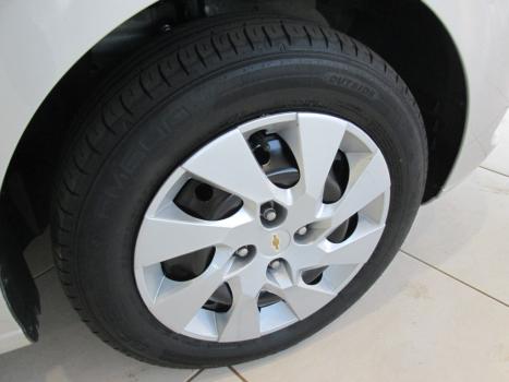 CHEVROLET Onix Hatch 1.4 4P FLEX LT, Foto 19
