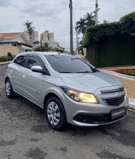 CHEVROLET Onix Hatch 1.4 4P FLEX LT, Foto 6