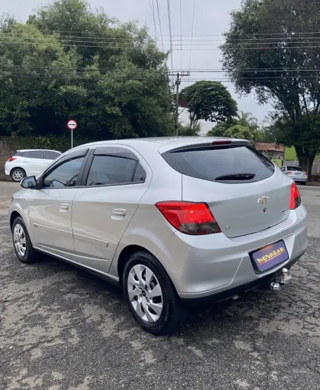 CHEVROLET Onix Hatch 1.4 4P FLEX LT, Foto 10