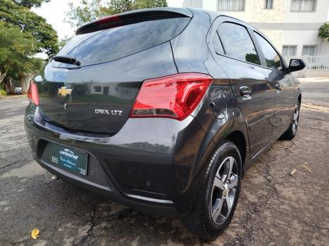 CHEVROLET Onix Hatch 1.4 4P FLEX LTZ AUTOM�TICO, Foto 5