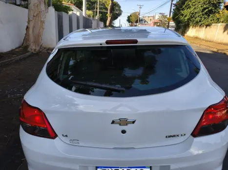 CHEVROLET Onix Hatch 1.4 4P FLEX LT, Foto 11