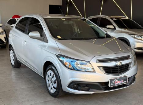 CHEVROLET Onix Hatch 1.4 4P FLEX LT, Foto 5
