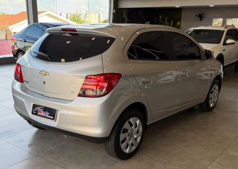 CHEVROLET Onix Hatch 1.4 4P FLEX LT, Foto 14