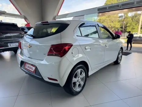 CHEVROLET Onix Hatch 1.4 4P FLEX LT AUTOM�TICO, Foto 7