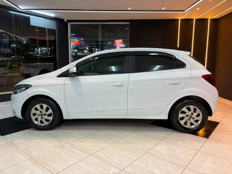 CHEVROLET Onix Hatch 1.0 4P FLEX LT, Foto 3