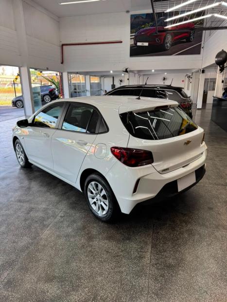 CHEVROLET Onix Hatch 1.0 4P FLEX LT, Foto 6