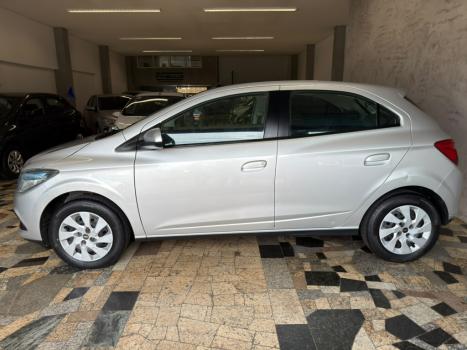 CHEVROLET Onix Hatch 1.4 4P FLEX LT, Foto 4