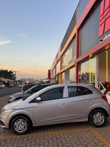 CHEVROLET Onix Hatch 1.0 4P FLEX LT, Foto 5