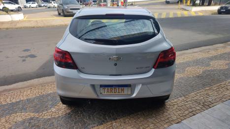 CHEVROLET Onix Hatch 1.4 4P FLEX LTZ, Foto 12