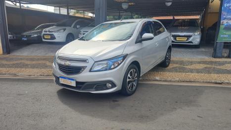 CHEVROLET Onix Hatch 1.4 4P FLEX LTZ, Foto 3