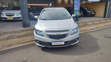 CHEVROLET Onix Hatch 1.4 4P FLEX LTZ, Foto 2